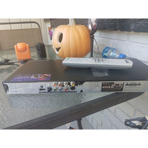 Sony DVP-NS700H DVD Plater with HDMI 1080 p w/Remote - Picture 5 of 5